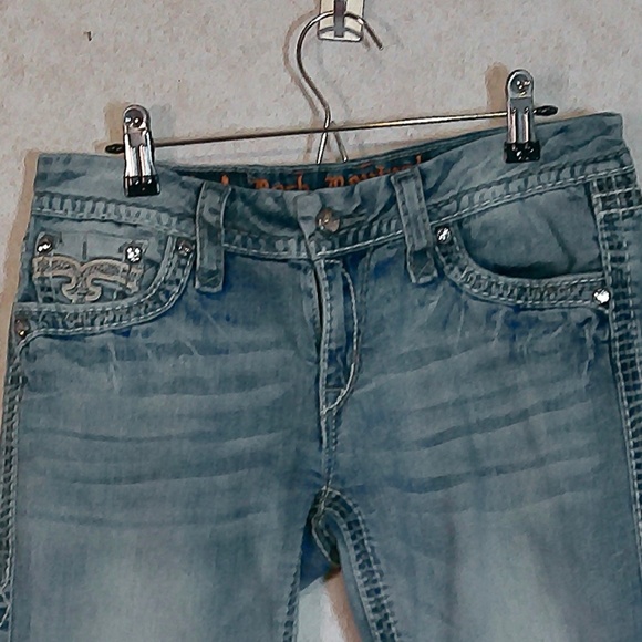 LKNW Rock Revival Ella Capri Jeans WSz30 Faded Blue, Flur De Lis + Rhinestones - Picture 2 of 15